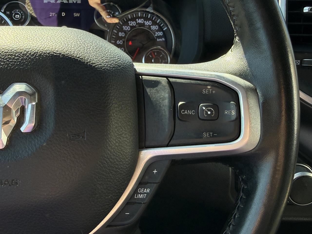 2024 Ram 3500 Big Horn Crew Cab 4x4 | HEMI V8 | 18IN Wheels | Low KMs | Diesel Grey Black Interior Redwater AB
