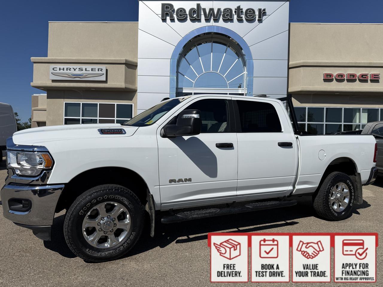 2024 Ram 3500 Big Horn Crew Cab 4x4 | HEMI V8 | 18IN Wheels | Low KMs | Diesel Grey Black Interior