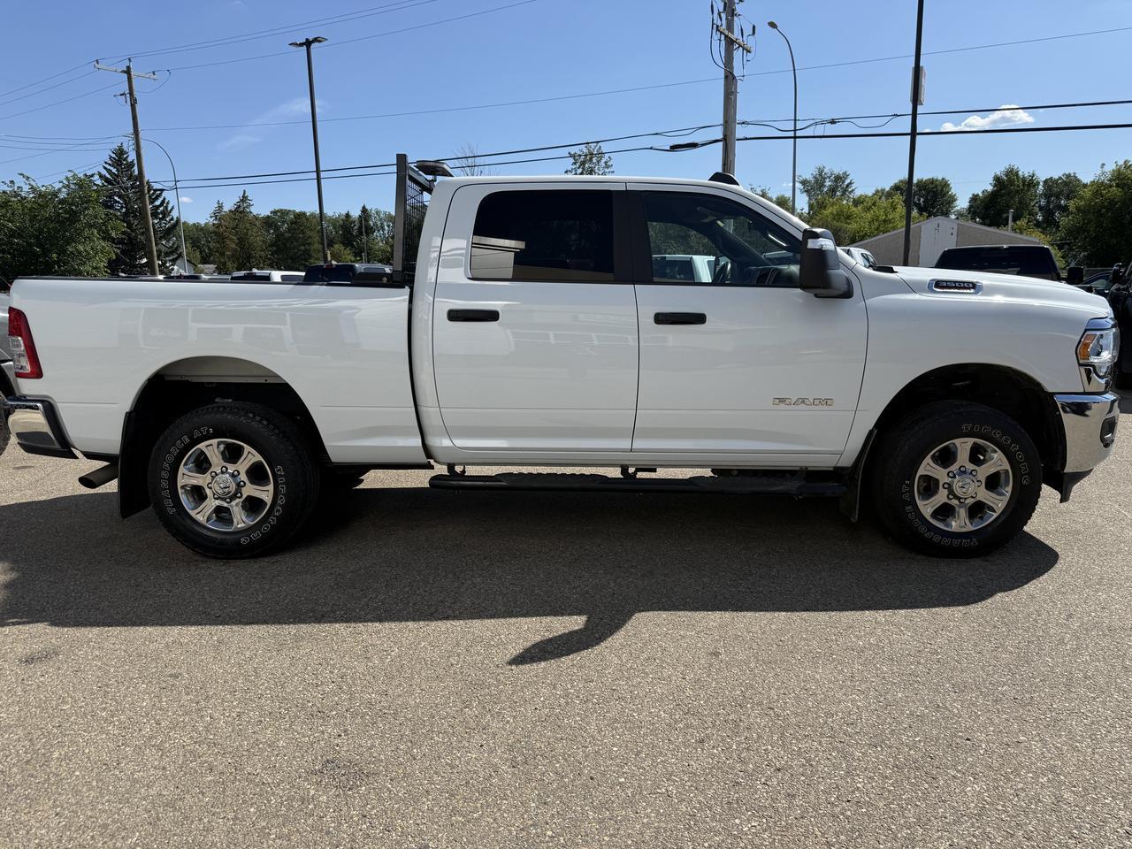 2024 Ram 3500 Big Horn Crew Cab 4x4 | HEMI V8 | 18IN Wheels | Low KMs | Diesel Grey Black Interior Redwater AB