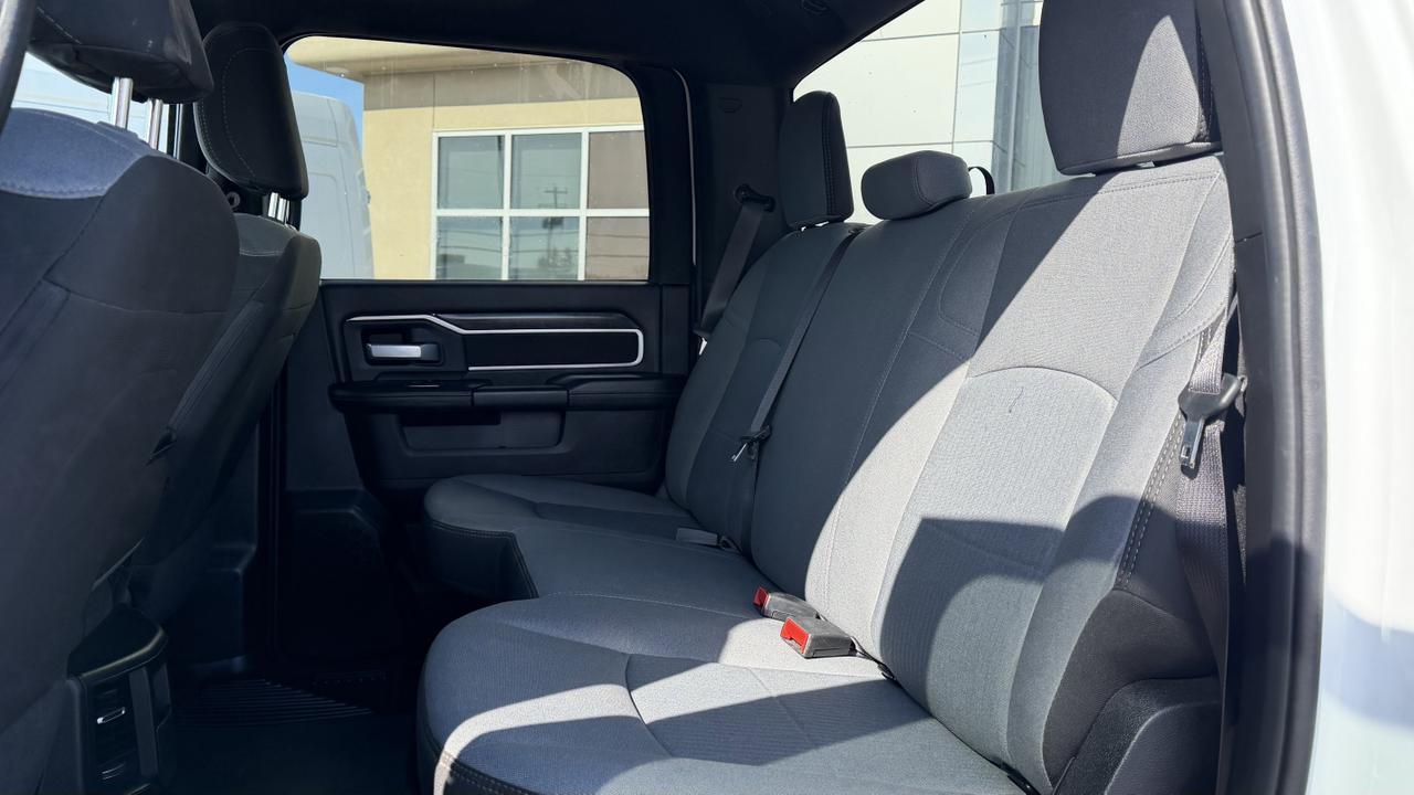 2024 Ram 3500 Big Horn Crew Cab 4x4 | Low KMs | Cummins Diesel | Remote Start | Backup Camera | Towing Package Redwater AB