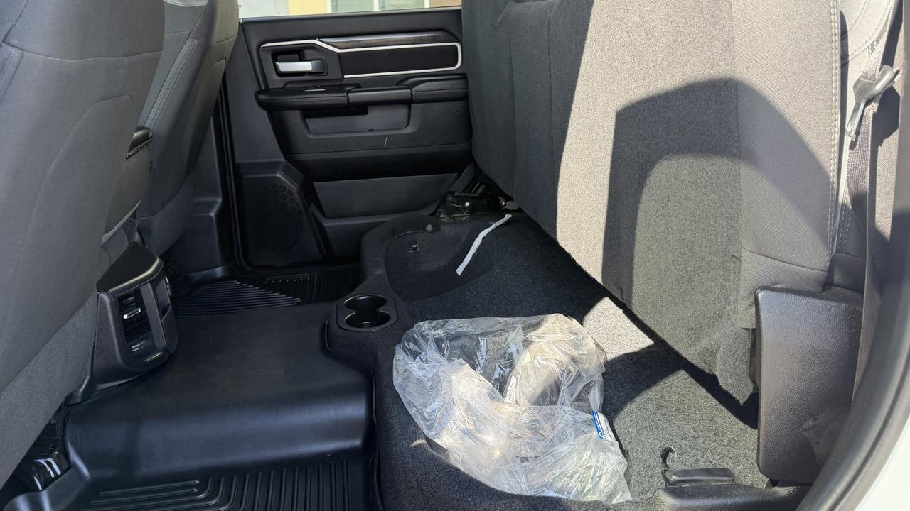 2024 Ram 3500 Big Horn Crew Cab 4x4 | Low KMs | Cummins Diesel | Remote Start | Backup Camera | Towing Package Redwater AB