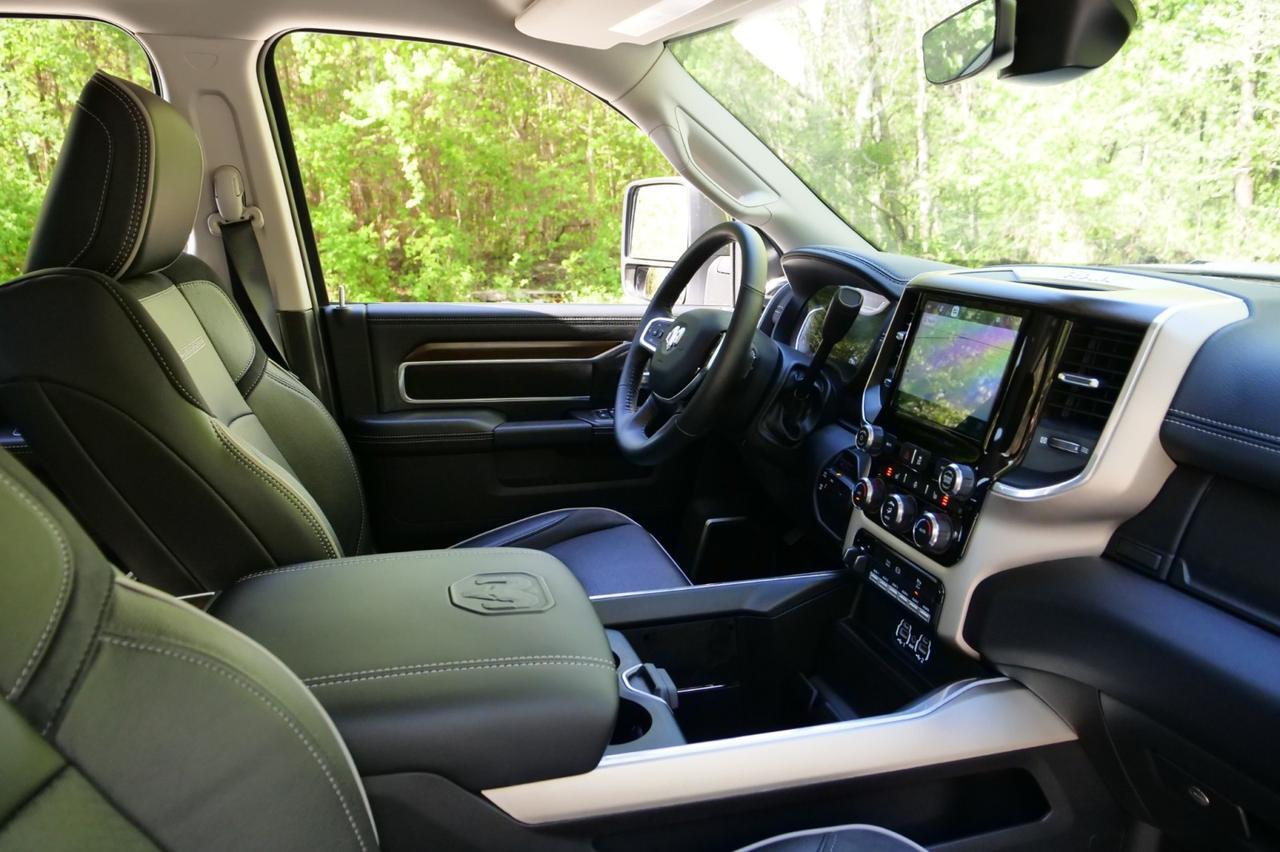 2024 Ram 3500 Chassis Cab Laramie 4X4 / Cummins Turbo Diesel / AISIN! Lincolnton NC