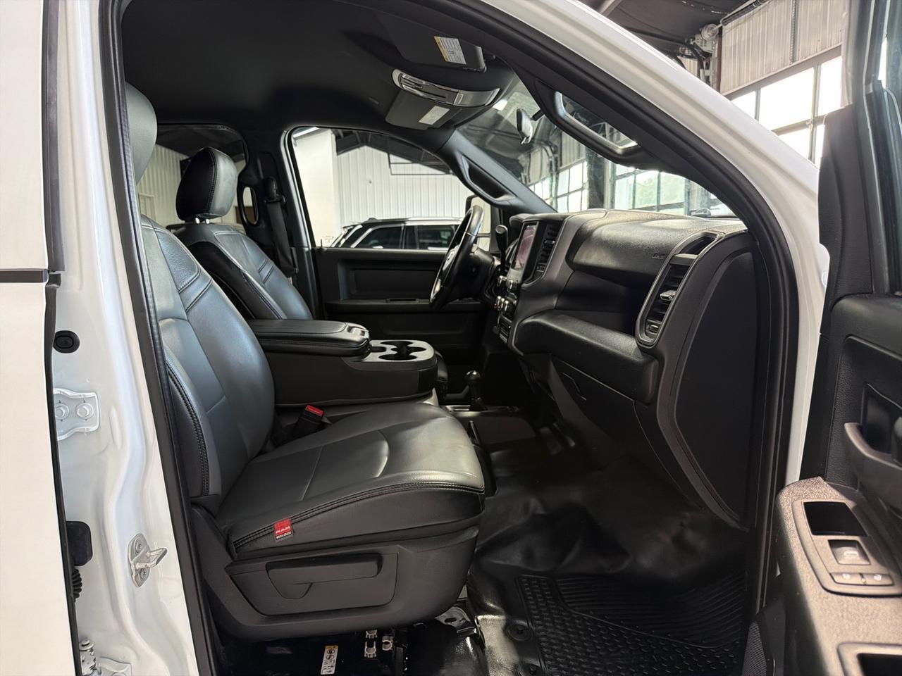 2024 Ram 3500 Chassis Cab Tradesman, 4x4, C&M 9ft 4in RD Flatbed w/ Toolboxes, 8.4in Screen, Max Tow, New Tires Houston TX