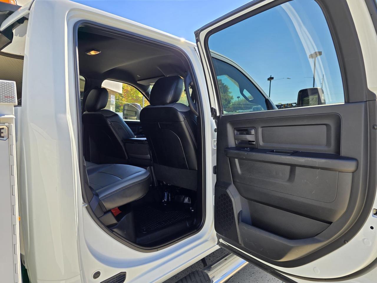 2024 Ram 3500 Chassis Cab Tradesman DRW 4WD Crew Cab Knapheide Service Bed W/Max Tow Package and and Safety Group Concord NC
