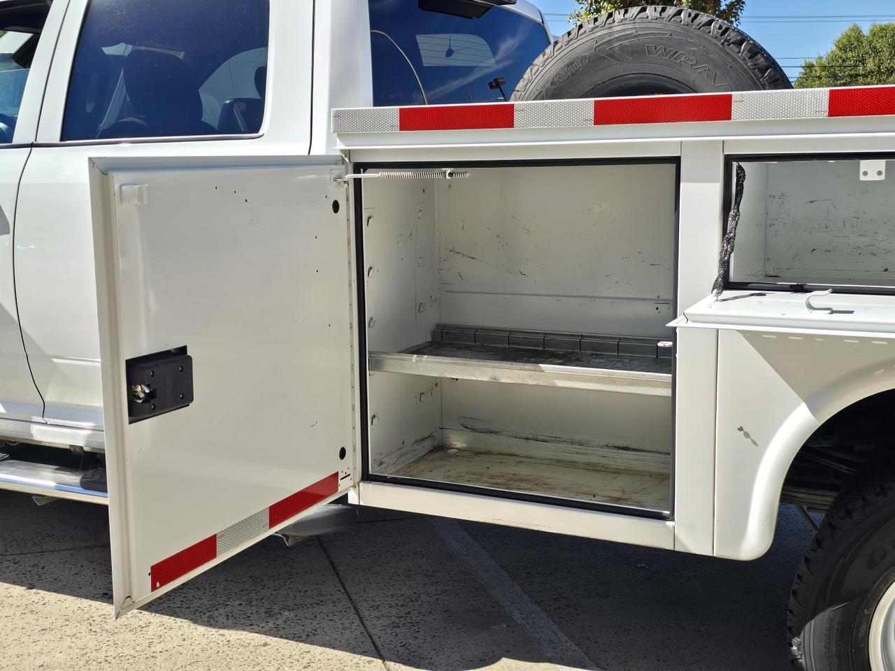 2024 Ram 3500 Chassis Cab Tradesman DRW 4WD Crew Cab Knapheide Service Bed W/Max Tow Package and and Safety Group Concord NC