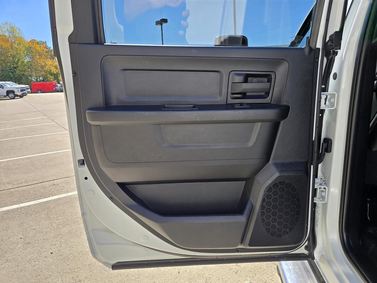 2024 Ram 3500 Chassis Cab Tradesman DRW 4WD Crew Cab Knapheide Service Bed W/Max Tow Package and and Safety Group Concord NC
