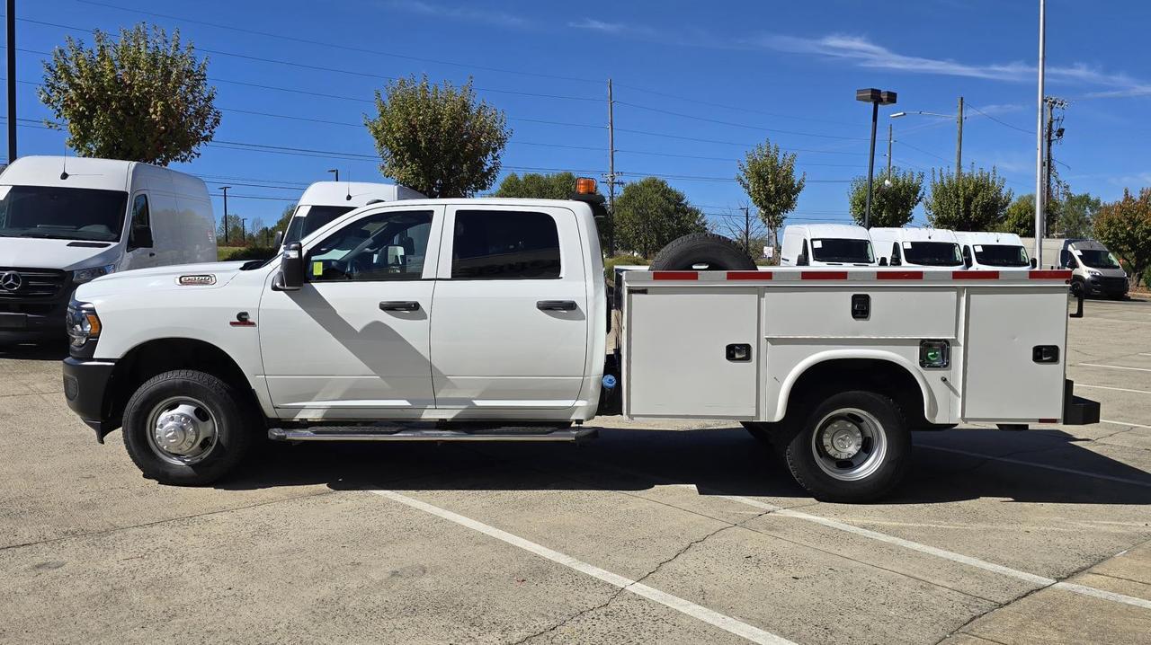 2024 Ram 3500 Chassis Cab Tradesman DRW 4WD Crew Cab Knapheide Service Bed W/Max Tow Package and and Safety Group Concord NC