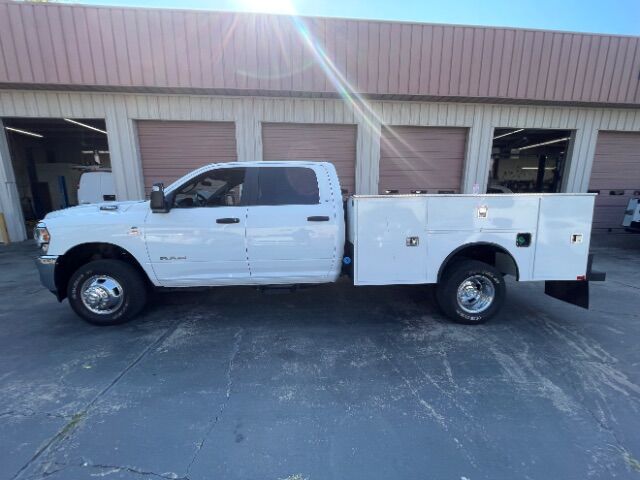 2024 Ram 3500 Chassis SLT