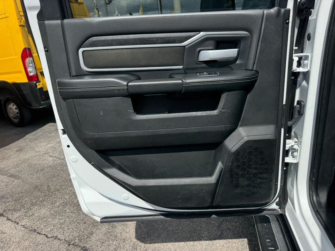 2024 Ram 3500 Crew Cab Big Horn Pickup 4D 8 ft