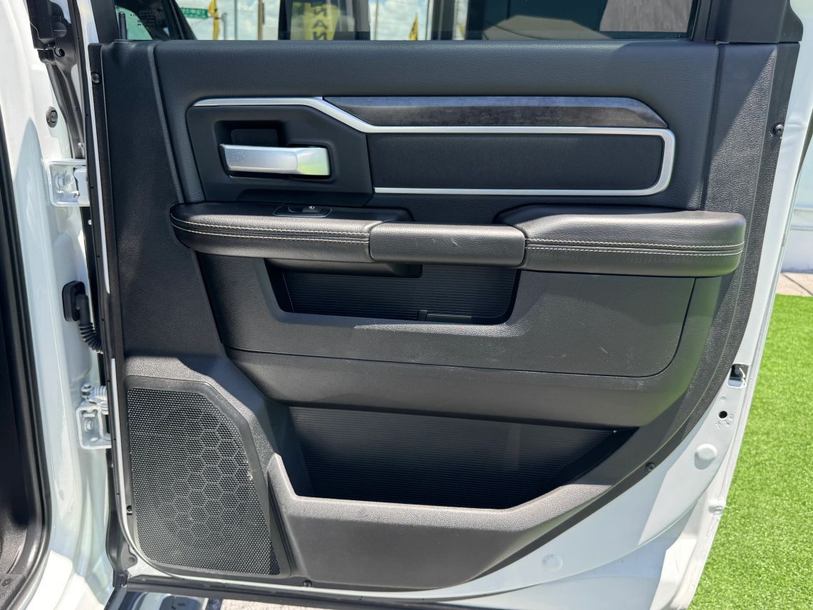 2024 Ram 3500 Crew Cab Big Horn Pickup 4D 8 ft