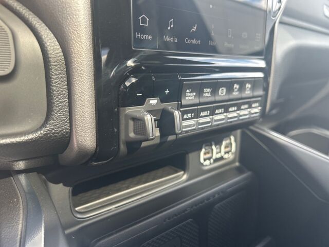 2024 Ram 3500 Laramie  -  Tow Package - $714 B/W 100 Mile House BC