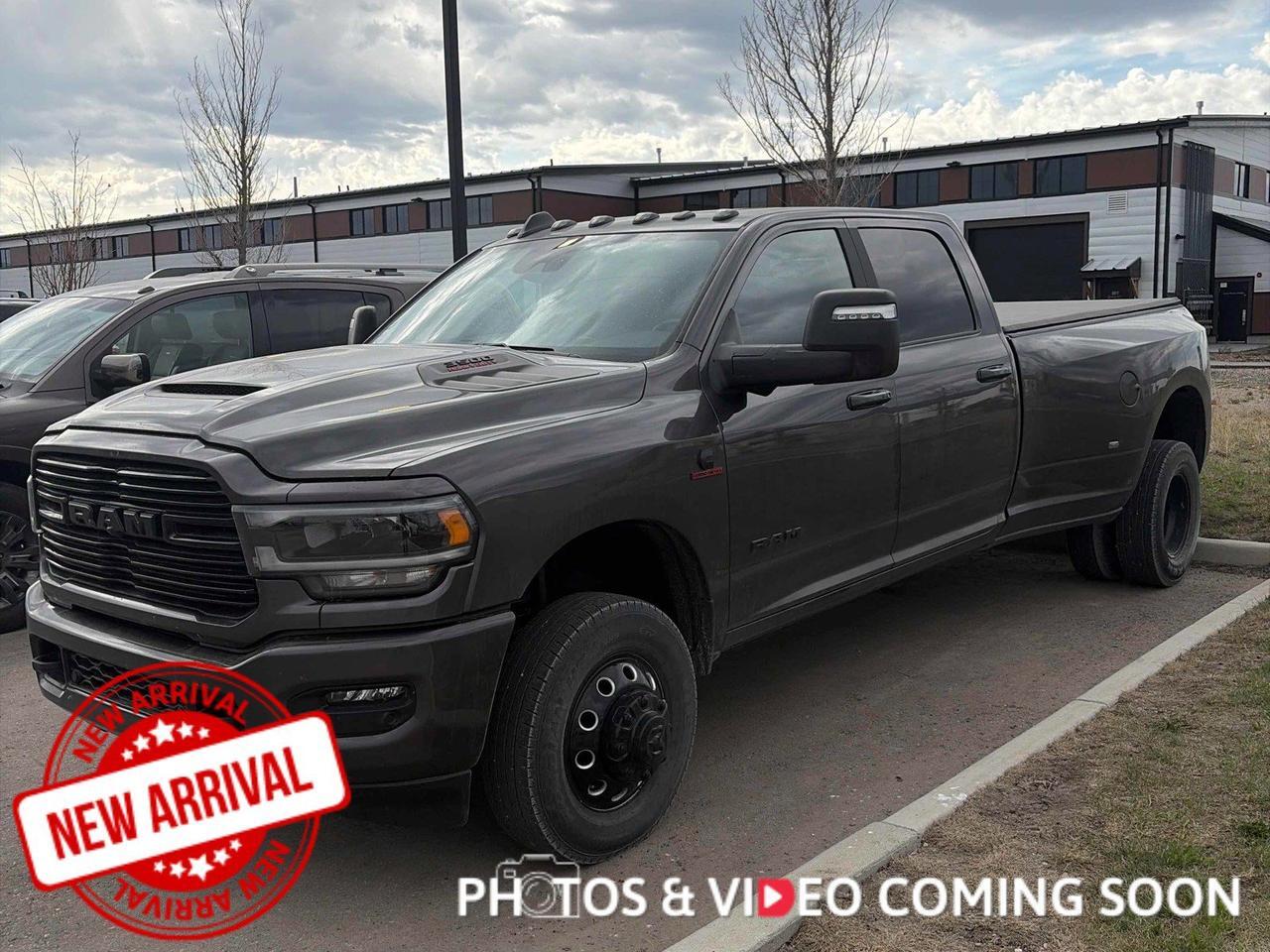 2024 Ram 3500 Laramie Crew Cab Dually 4x4 | Low KMs | Cummins Diesel | Night Edition | Leather | 12IN Touchscreen