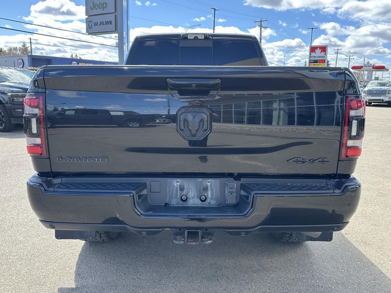 2024 Ram 3500 Laramie Mega Cab | Cummins HO Diesel |  Night Edition | 12IN Touchscreen | NAV | Harman Kardon Sound Redwater AB