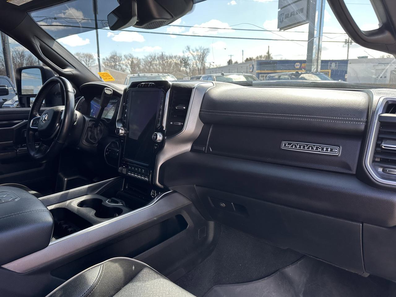 2024 Ram 3500 Laramie Mega Cab | Cummins HO Diesel |  Night Edition | 12IN Touchscreen | NAV | Harman Kardon Sound Redwater AB