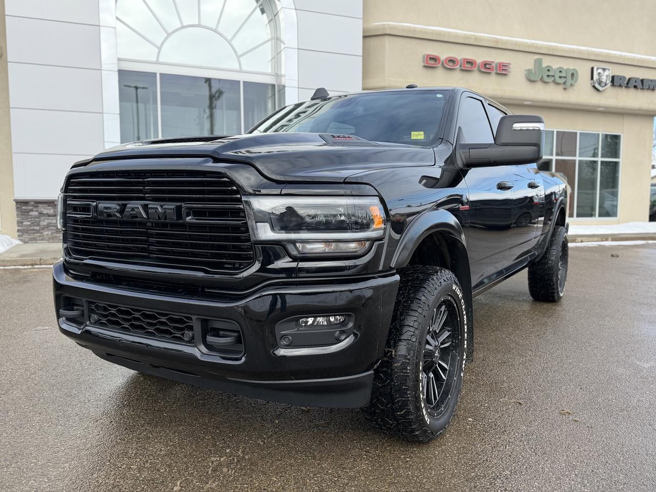 2024 Ram 3500 Laramie Night Mega Cab 4x4 | Low KMs | Cummins Diesel | 12IN UConnect | NAV | Leather | Sunroof Redwater AB
