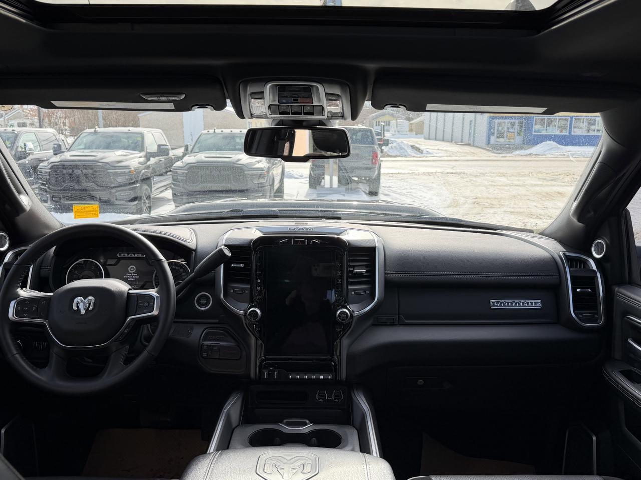 2024 Ram 3500 Laramie Night Mega Cab 4x4 | Low KMs | Cummins Diesel | 12IN UConnect | NAV | Leather | Sunroof Redwater AB