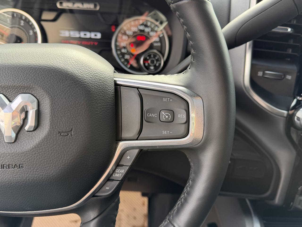 2024 Ram 3500 Laramie Night Mega Cab 4x4 | Low KMs | Cummins Diesel | 12IN UConnect | NAV | Leather | Sunroof Redwater AB