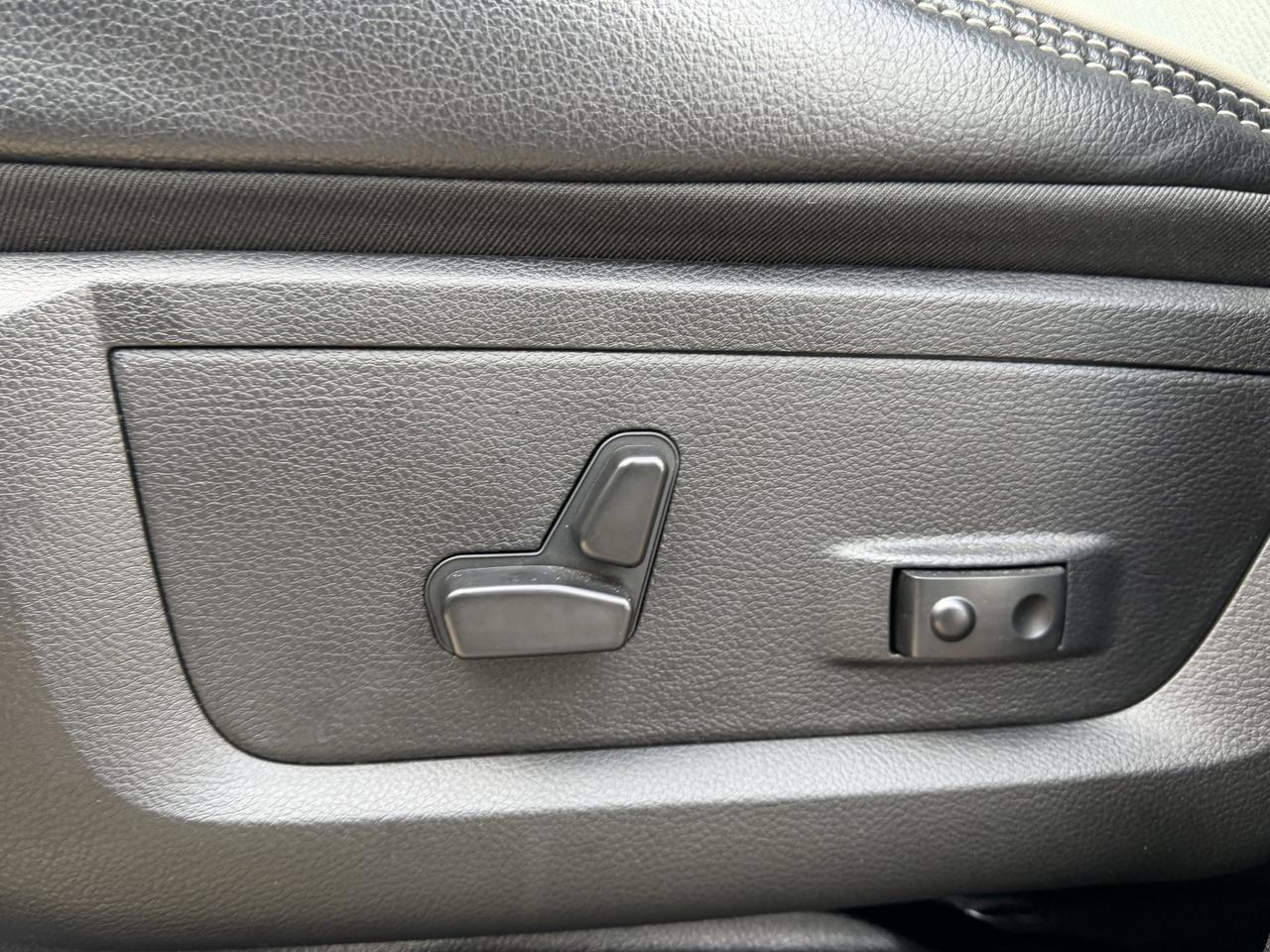 2024 Ram 3500 Laramie Night Mega Cab 4x4 | Low KMs | Cummins Diesel | 12IN UConnect | NAV | Leather | Sunroof Redwater AB