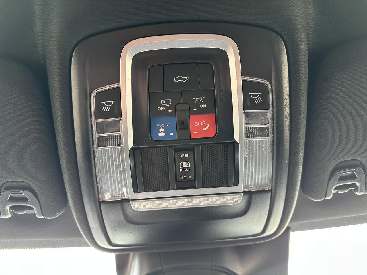 2024 Ram 3500 Limited | Fuel Wheels | AISIN Trans | 5th Wheel Prep | Rear Auto Level | Limited Lvl 1 | 360 Camer Redwater AB