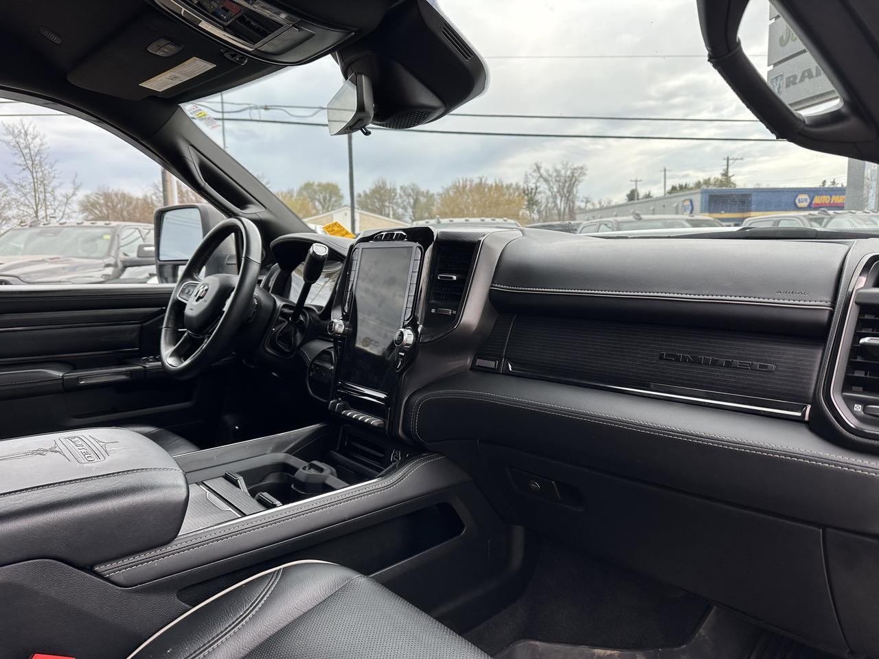 2024 Ram 3500 Limited | Fuel Wheels | AISIN Trans | 5th Wheel Prep | Rear Auto Level | Limited Lvl 1 | 360 Camer Redwater AB