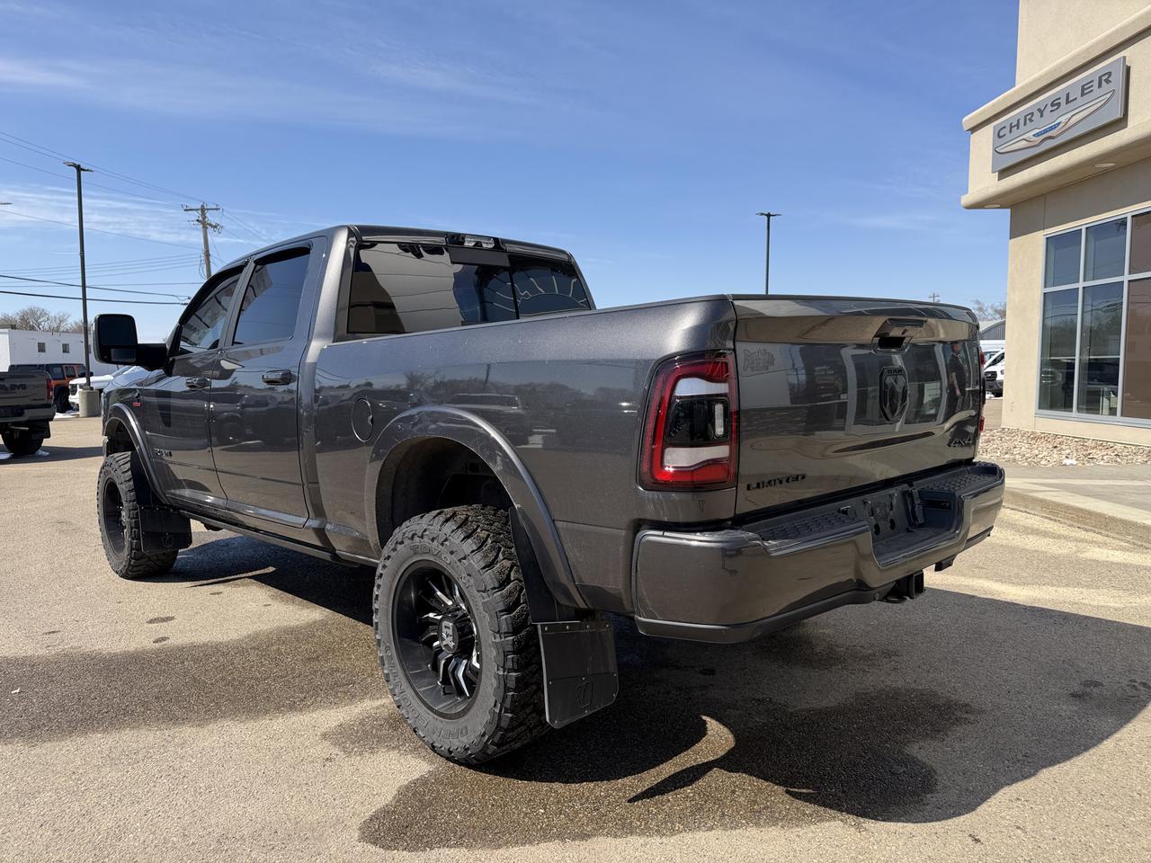2024 Ram 3500 Limited 4x4 Crew Cab | Cummins Turbo Diesel | Night Edition | 12IN NAV | 17-Speaker Harman Kardon Redwater AB