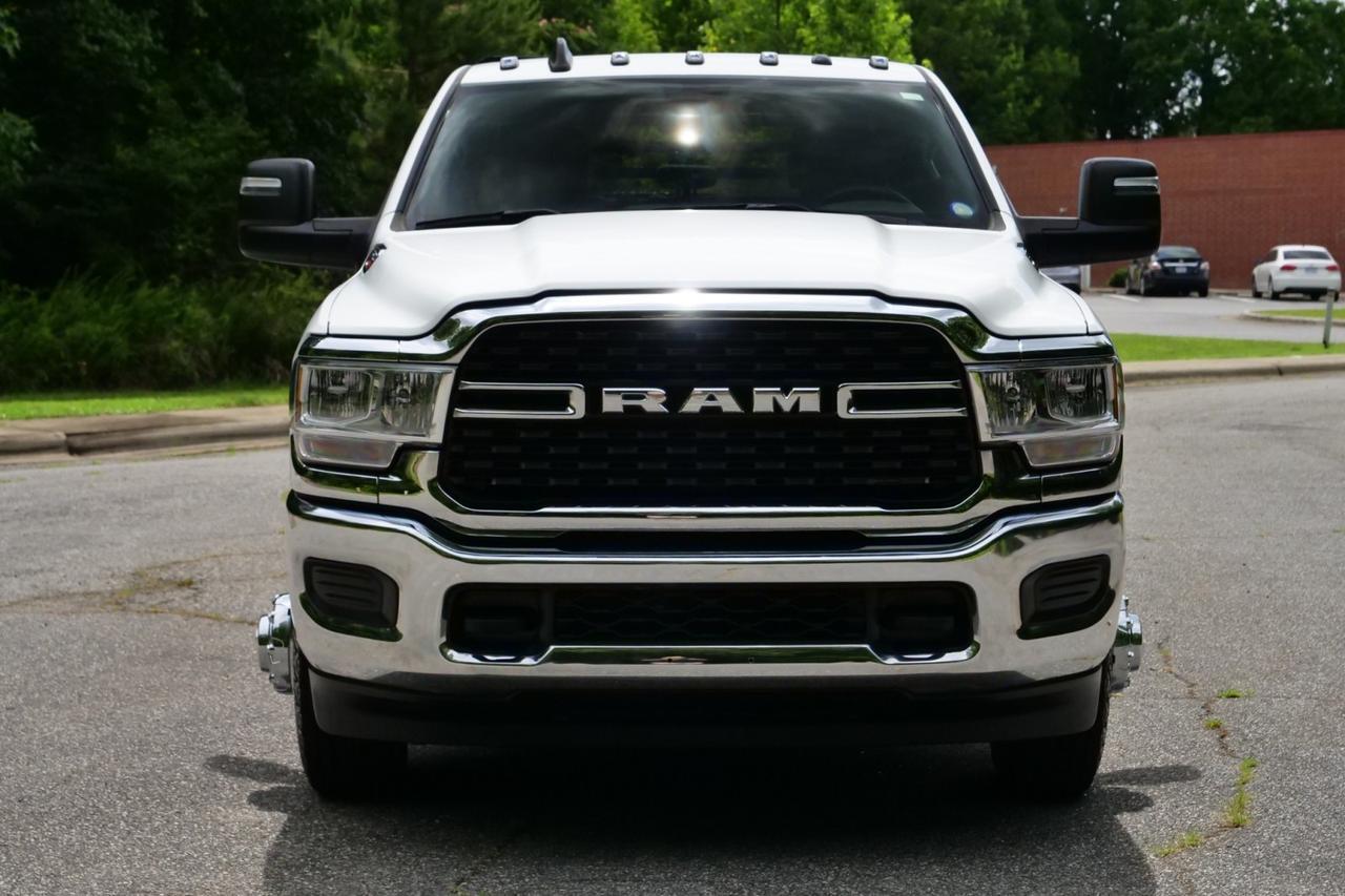 2024 Ram 3500 SLT 4X4 / DRW / Hillboro G1 Steel Flat Bed / Diesel / AISIN! Lincolnton NC