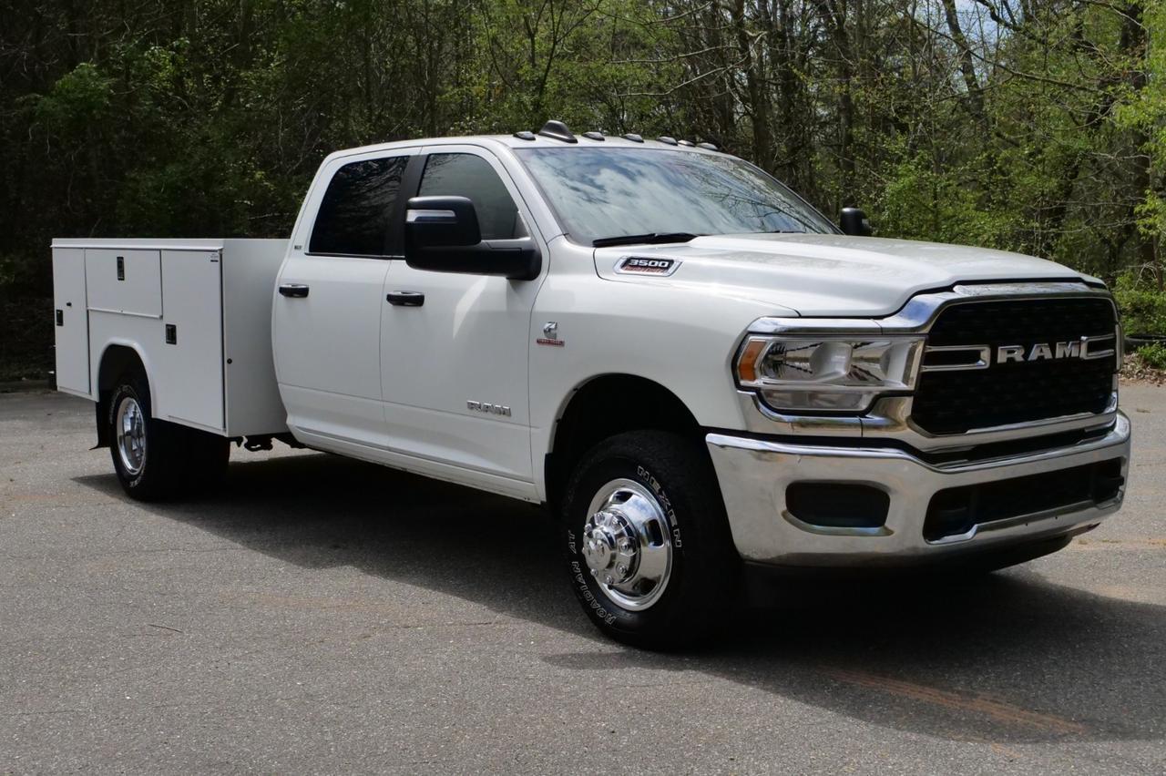 2024 Ram 3500 SLT 4X4 / DRW / Reading SL Service Body / AISIN / Diesel! Lincolnton NC