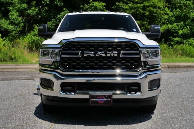 2024 Ram 3500 SLT 4x4 / DRW / HILLSBORO G1 Flat Bed / AISIN! High Point NC
