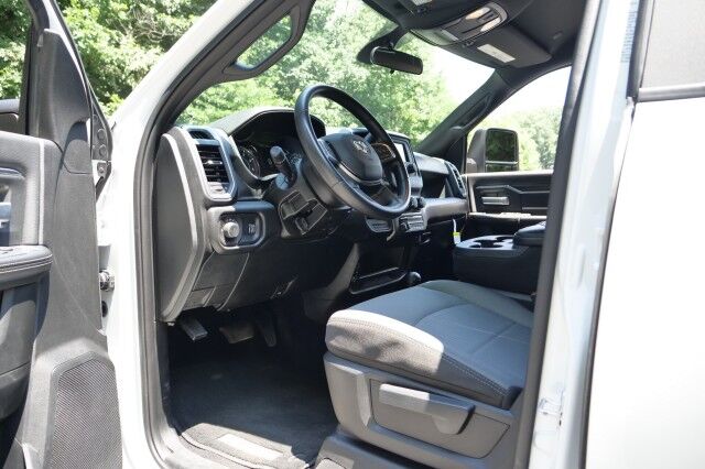 2024 Ram 3500 SLT 4x4 / DRW / HILLSBORO G1 Flat Bed / AISIN! High Point NC