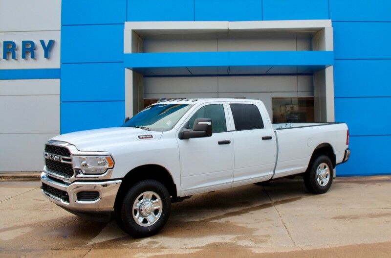 New 2024 Ram 3500 TRADESMAN CREW CAB 4X4 8' BOX in Harper KS