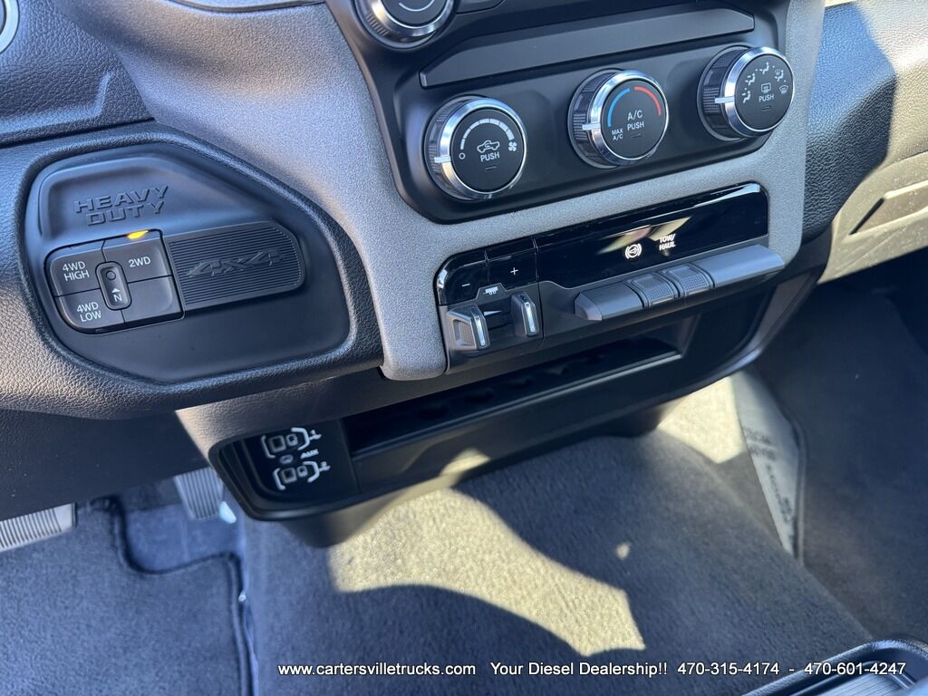 2024 Ram 3500 Tradesman 4X4 - CHROME PKG - 5TH WHEEL PREP - 8" SCREEN - DUALLY Cartersville GA