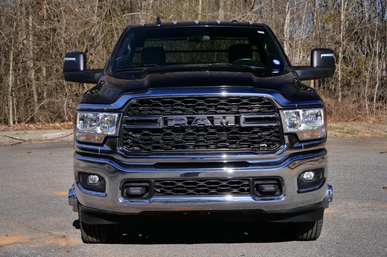 2024 Ram 3500 Tradesman 4X4 / Flat Bed / AISIN / Diesel / DRW! Lincolnton NC