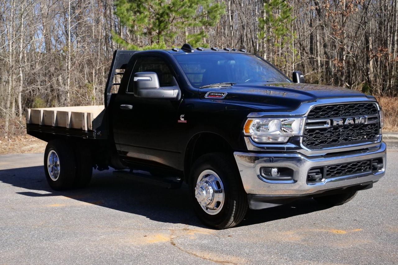 2024 Ram 3500 Tradesman 4X4 / Flat Bed / AISIN / Diesel / DRW! Lincolnton NC