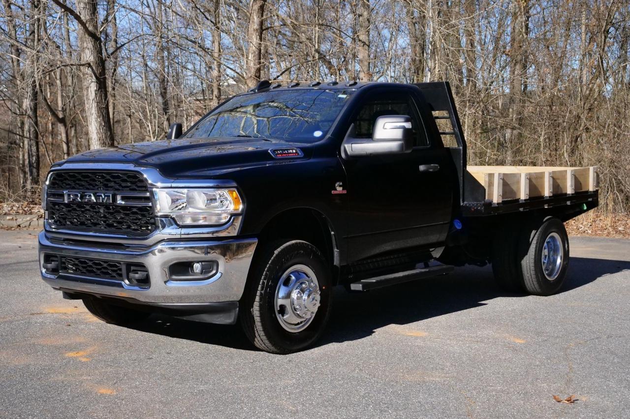 2024 Ram 3500 Tradesman 4X4 / Flat Bed / AISIN / Diesel / DRW! Lincolnton NC