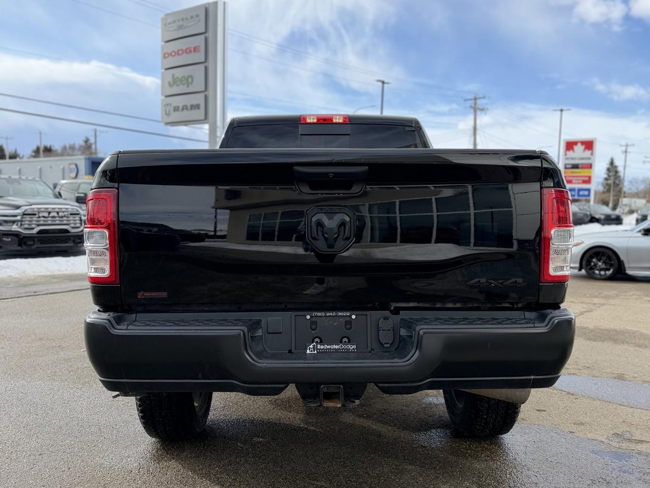 2024 Ram 3500 Tradesman Crew Cab 4X4 | 6.7L Cummins | 5th Wheel | Tradesman Level 2 Equip Pkg Redwater AB