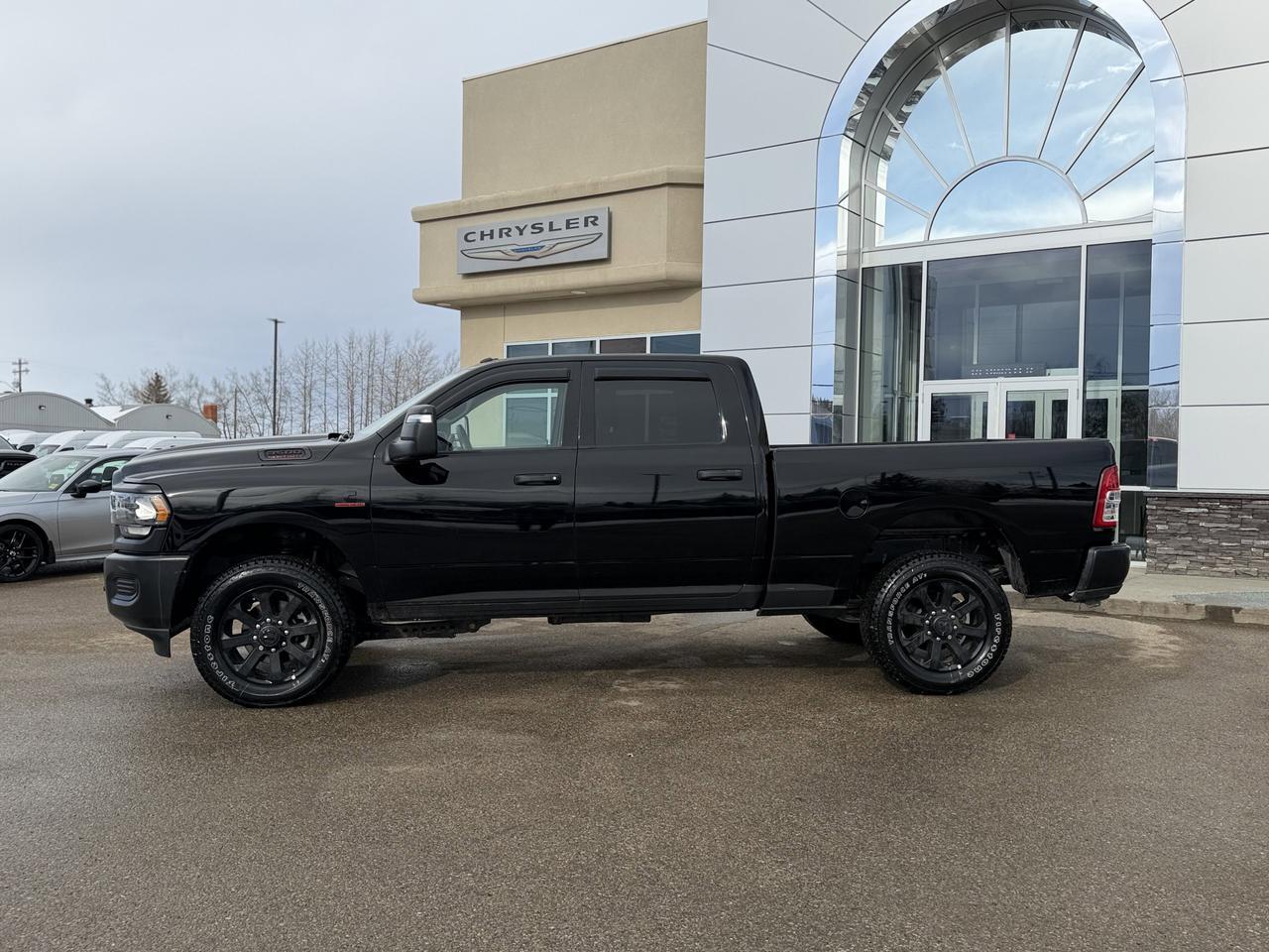 2024 Ram 3500 Tradesman Crew Cab 4X4 | 6.7L Cummins | 5th Wheel | Tradesman Level 2 Equip Pkg Redwater AB