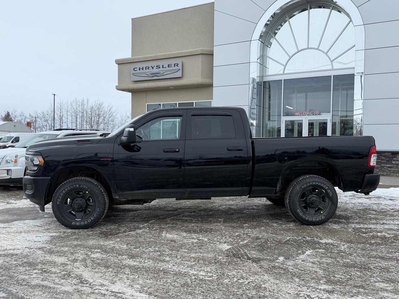 2024 Ram 3500 Tradesman Crew Cab 4X4 | 6.7L Cummins | 5th Wheel | Tradesman Level 2 Equip Pkg Redwater AB