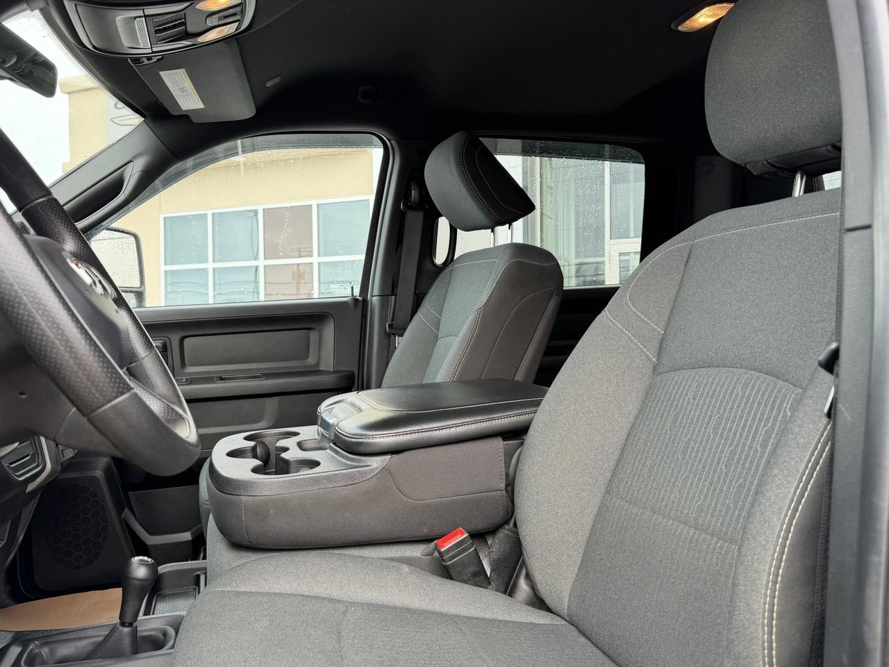 2024 Ram 3500 Tradesman Crew Cab 4X4 | 6.7L Cummins | 5th Wheel | Tradesman Level 2 Equip Pkg Redwater AB