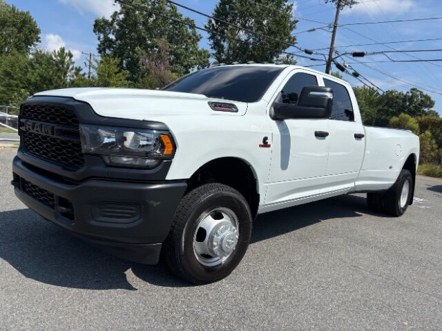 2024 Ram 3500 Tradesman Crew Cab 4x4 8' Box