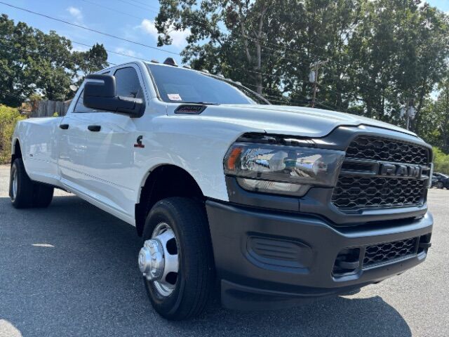 2024 Ram 3500 Tradesman Crew Cab 4x4 8' Box