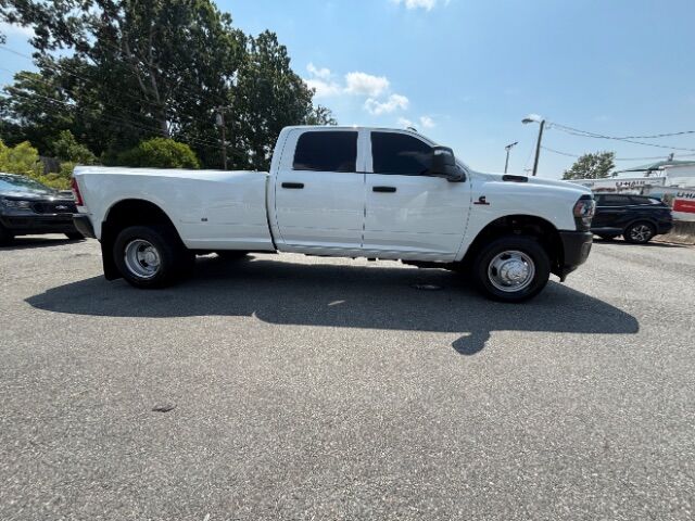 2024 Ram 3500 Tradesman Crew Cab 4x4 8' Box Charlotte NC