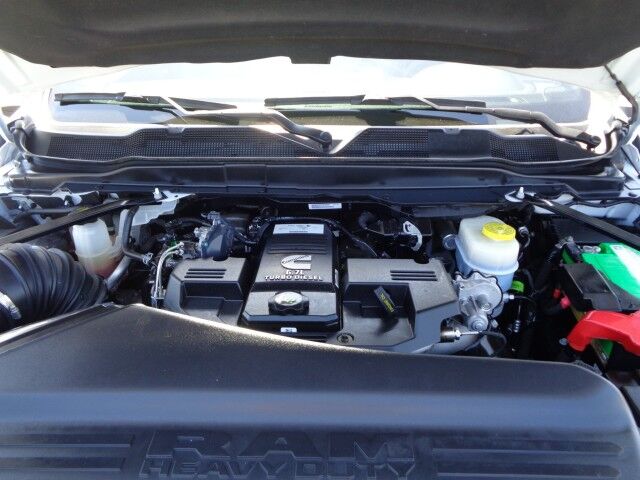 2024 Ram 3500 Utility ~ Crew Cab ~ 4x4 ~ Diesel ~ Rack ~ Only 30K Miles! Rocklin CA