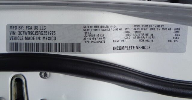 2024 Ram 3500 Utility ~ Crew Cab ~ 4x4 ~ Rack ~ Only 37K Miles! Rocklin CA