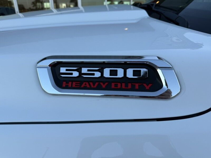 2024 Ram 5500 4x4 Diesel Flatbed 22k mi's Tradesman Collinsville OK