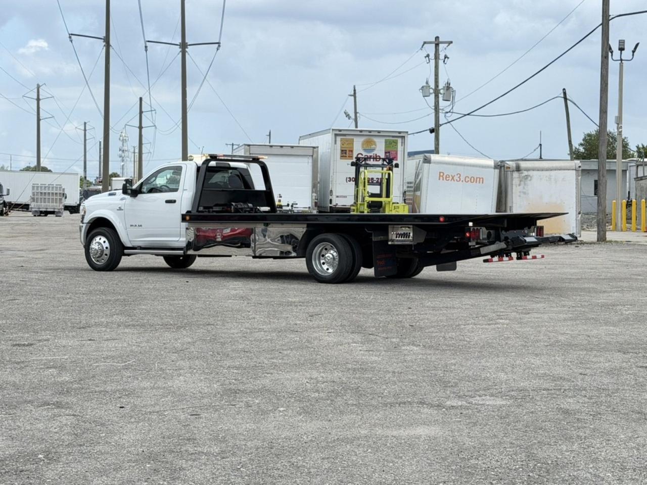 2024 Ram 5500 Chassis Cab 20' Vulcan Rollback Car Carrier