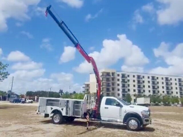 2024 Ram 5500 SL Service Truck with FASSI F85B.2 4.18-Ton Dynamic Knuckle Boom Crane