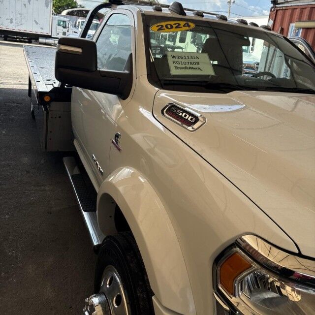 2024 Ram 5500 SLT Miller Vulcan Rollback Car Carrier Truck