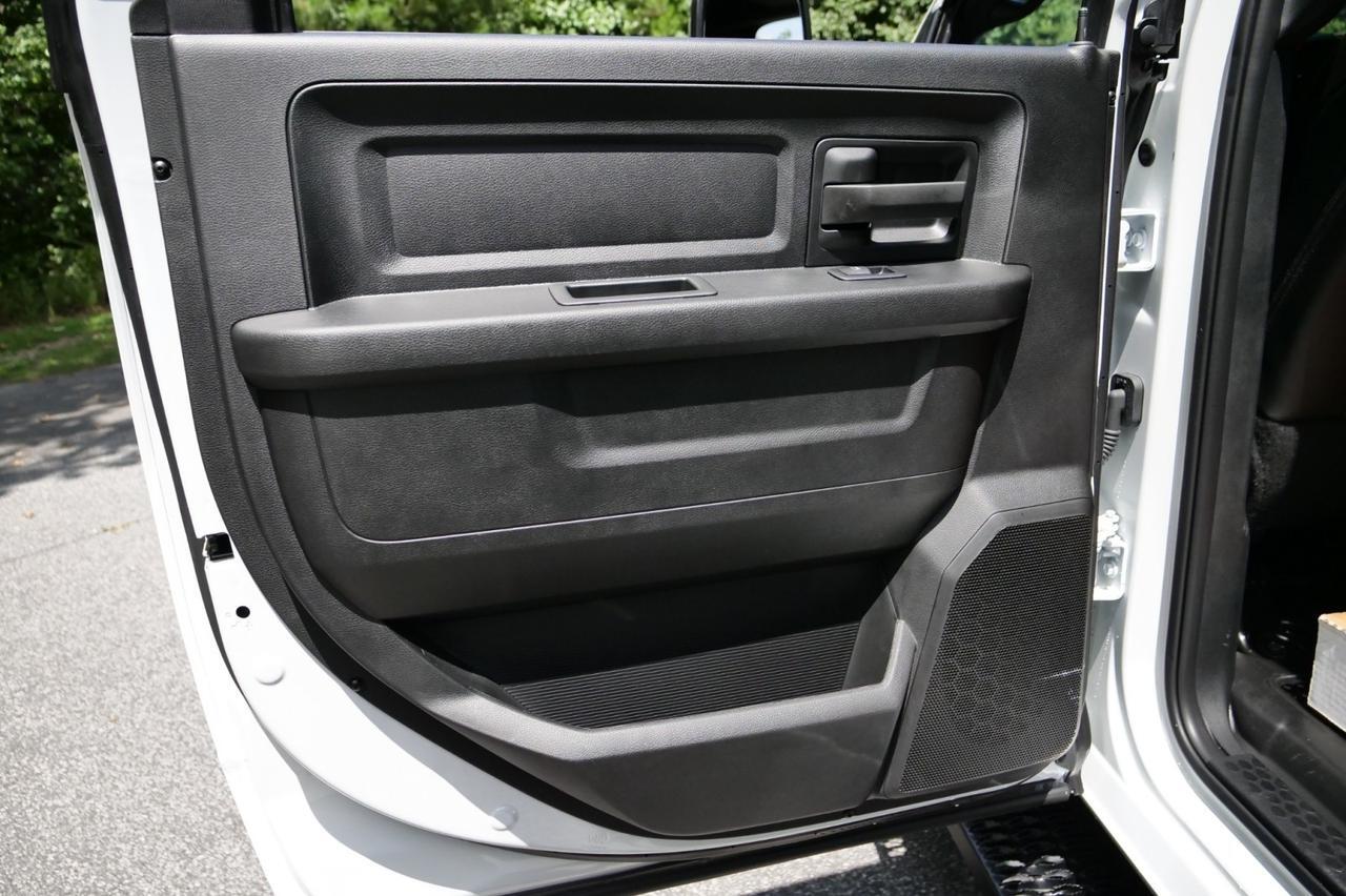 2024 Ram 5500 Tradesman / Knapheide Platform Body / Vanair Utility Truck! Lincolnton NC
