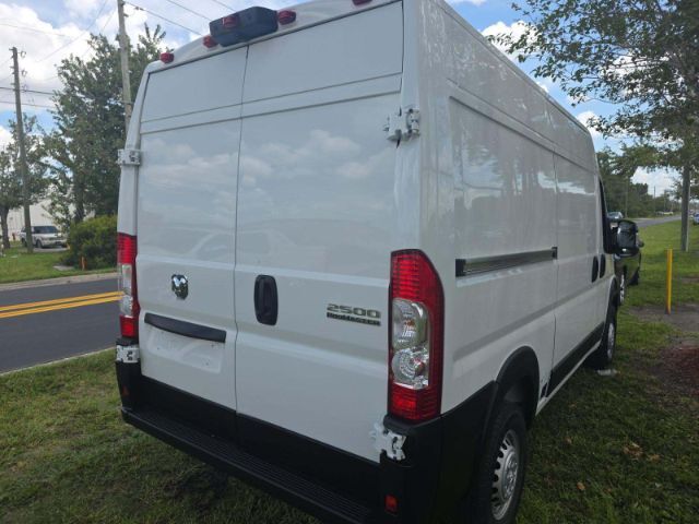 2024 Ram ProMaster 2500 Cargo Van Tradesman High Roof 136 WB w/Pass Seat