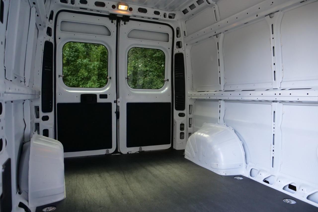 2024 Ram ProMaster 2500 Tradesman / Cargo Van / High Roof / 3.6L V6! High Point NC